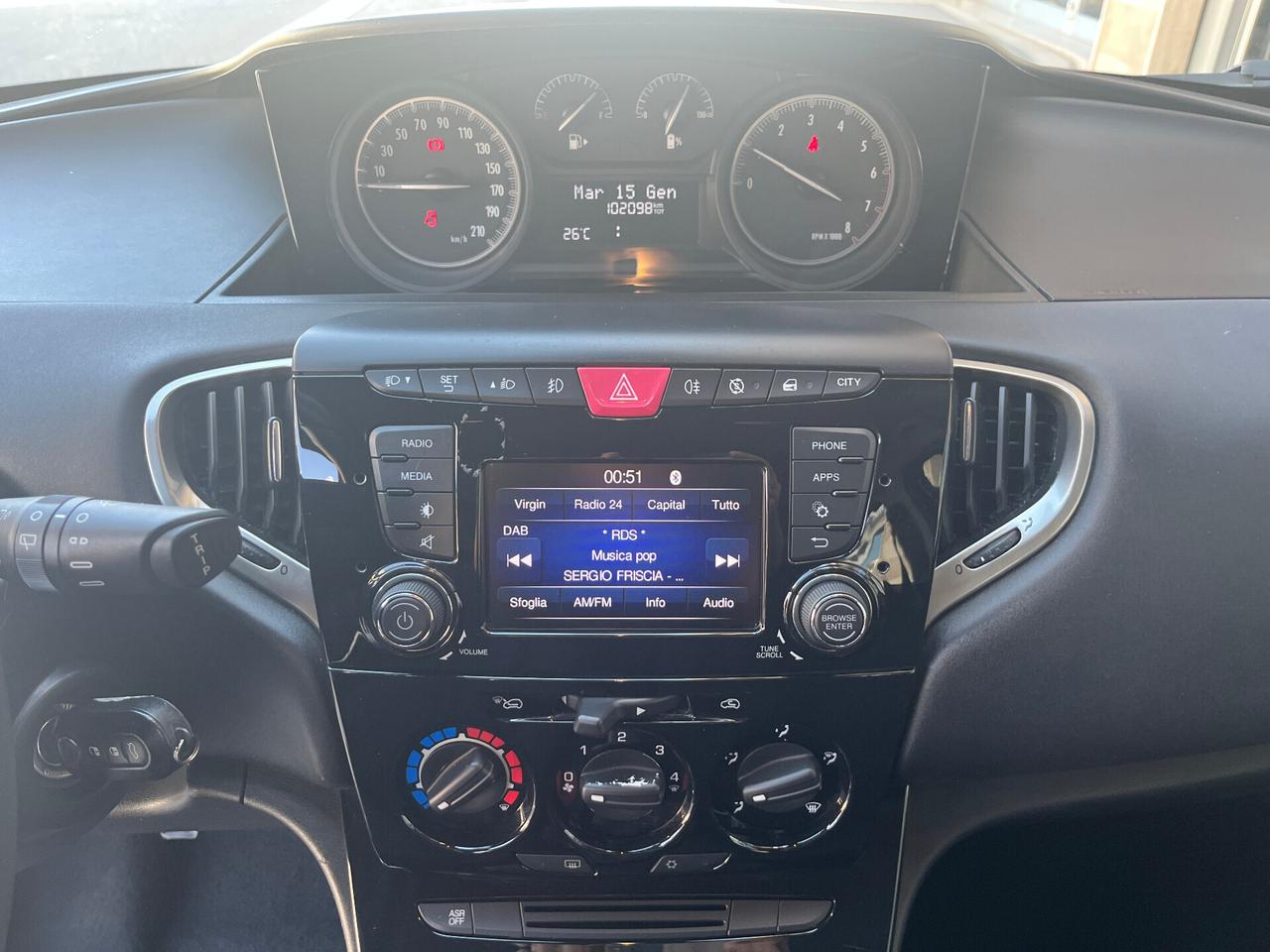 Lancia Ypsilon 1.0 Hybrid Gold 5 Posti