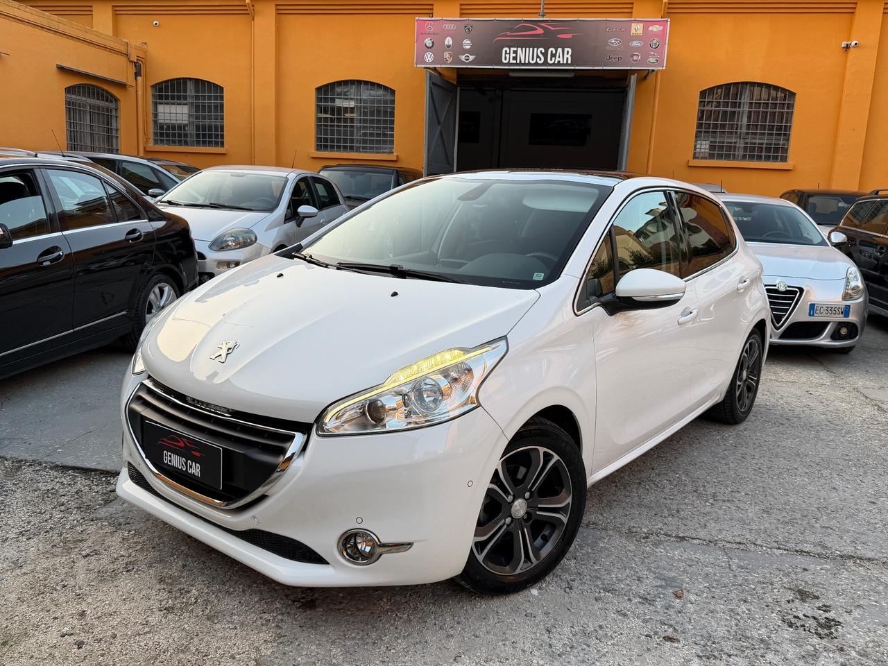 Peugeot 208 PureTech 82 5 porte Allure