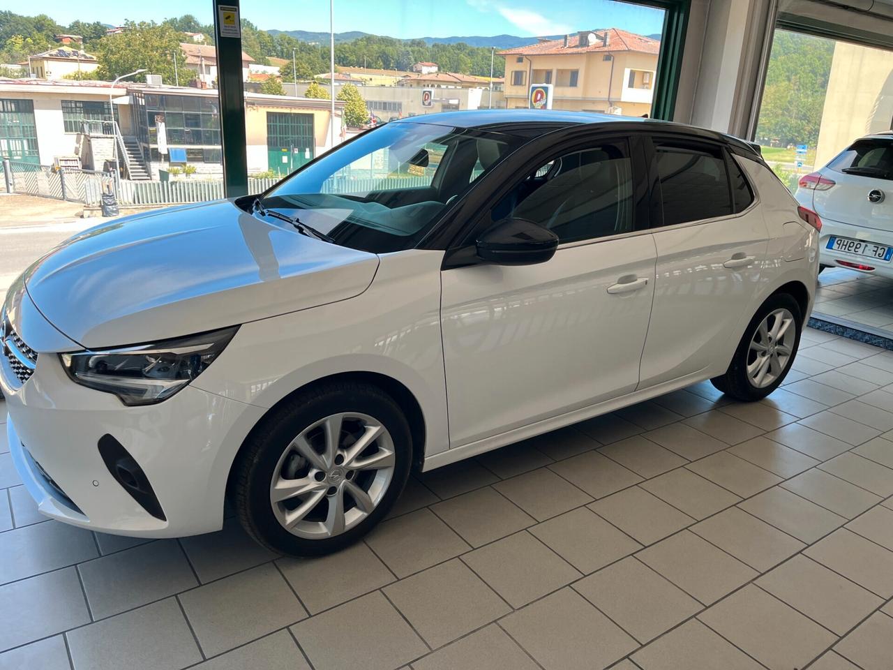 Opel Corsa 1.2 Elegance