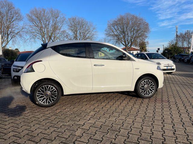 LANCIA Ypsilon 1.2 69 CV Ecochic GPL Platino #Fendinebbia