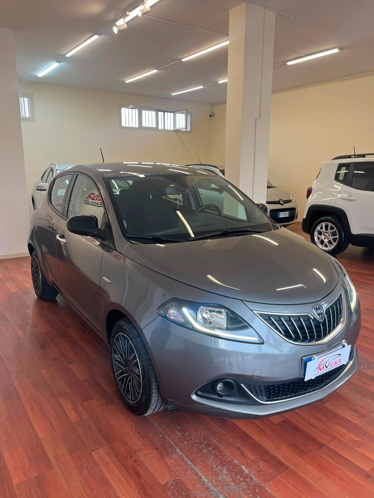 Lancia Ypsilon 1.0 FireFly 5 porte S&S Hybrid Gold Plus