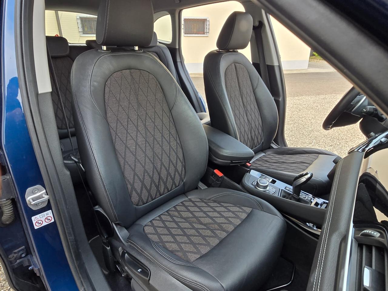 Bmw X1 sDrive20d xLine Plus con gancio traino