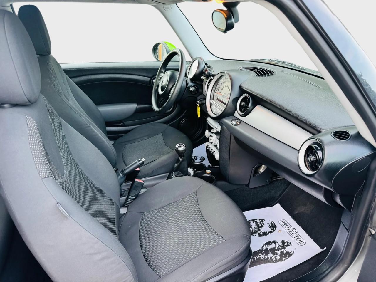 Mini 1.6 16V One (55kW)