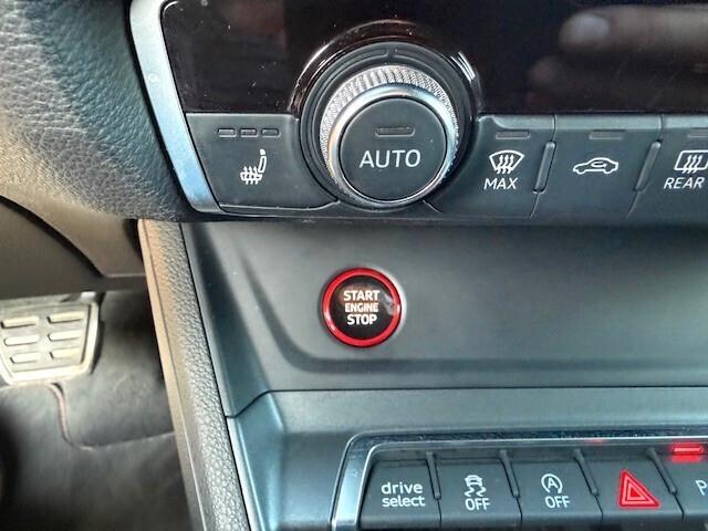 Audi Q3 RS SPB quattro S tronic Pano B&O