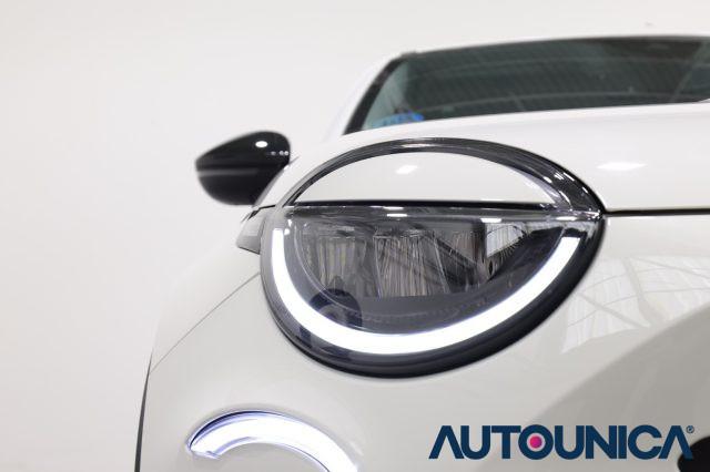 FIAT 600 HYBRID 100 CV DCT MHEV FARI LED