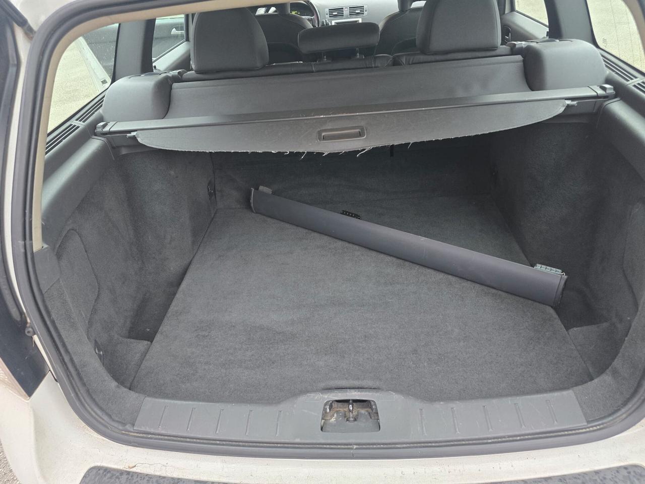 VOLVO V50 D2 R-DESIGN 1.6 DIESEL 114CV NEOPATENTATI EURO5