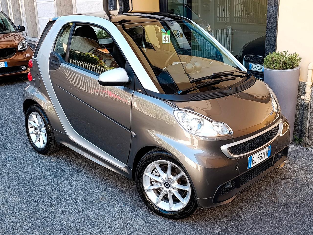Smart ForTwo 1.0 71 cv MHD coupé passion solo km 41.176