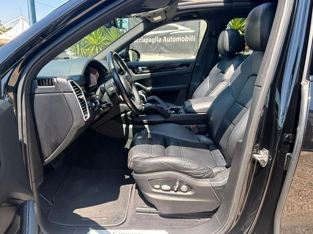 Porsche Cayenne 3.0 V6 340CV 2020