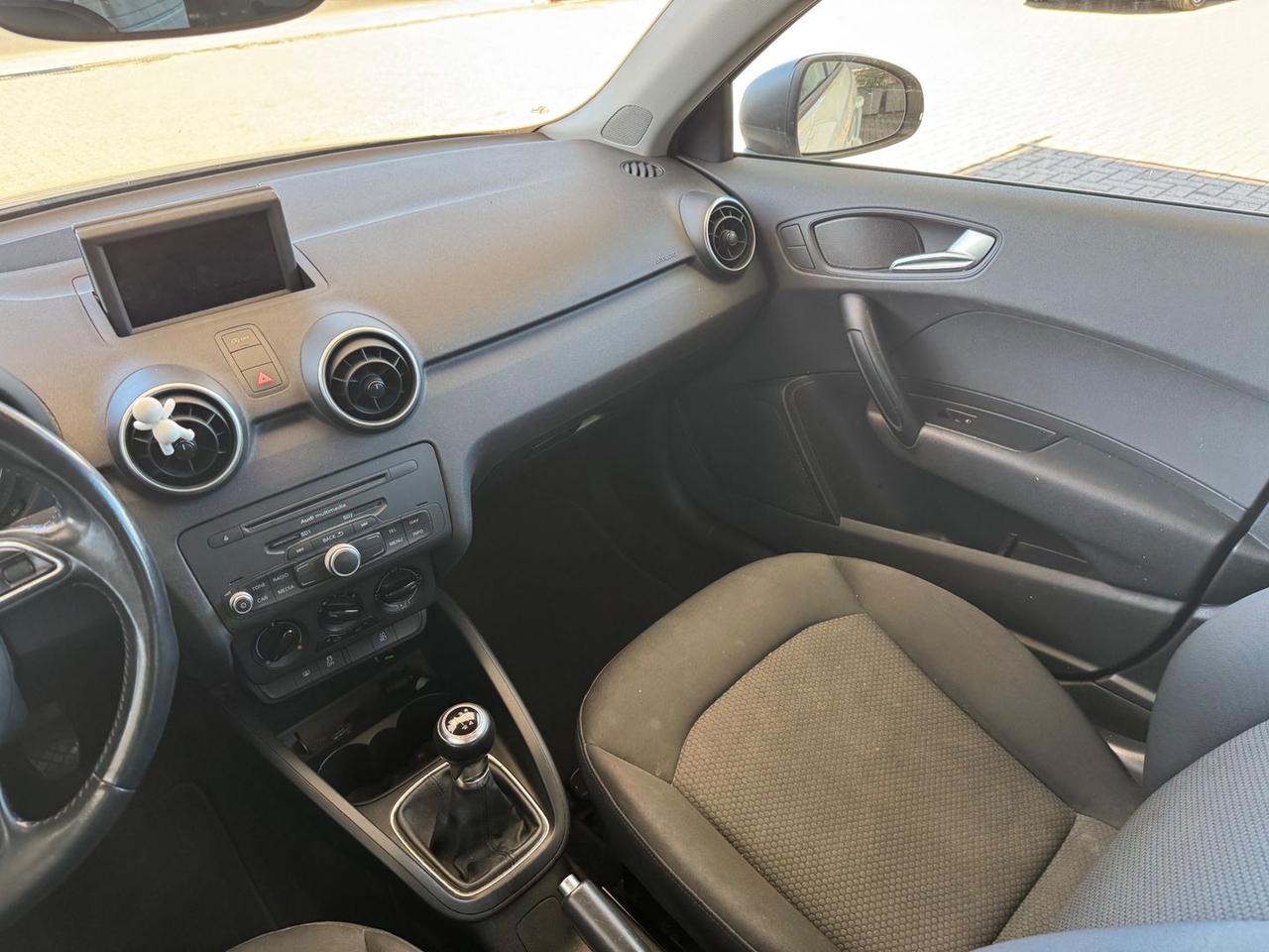Audi A1 Admired 1.6 TDI #6654