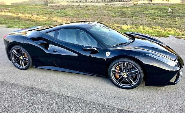 Ferrari 488 GTB sed Carbonio, TOTAL BLACK