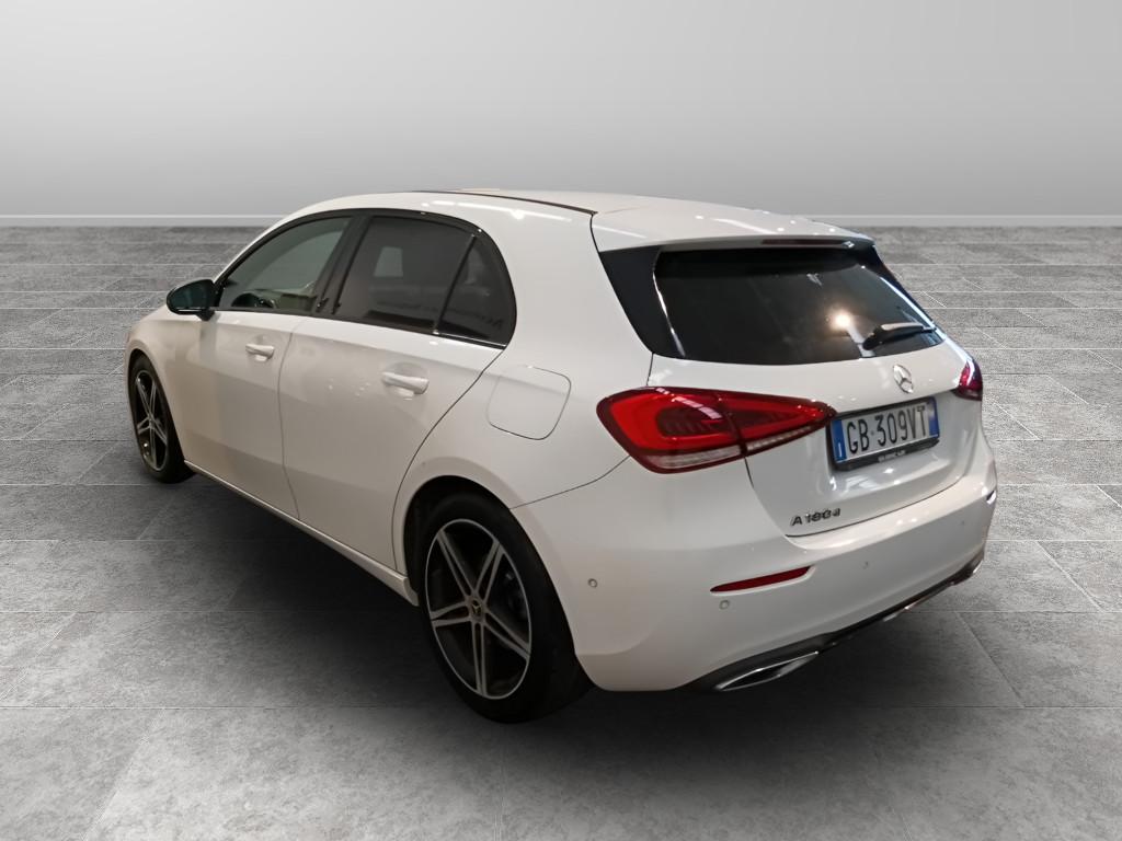 Mercedes-Benz Classe A - W177 2018 - A 180 d Sport auto