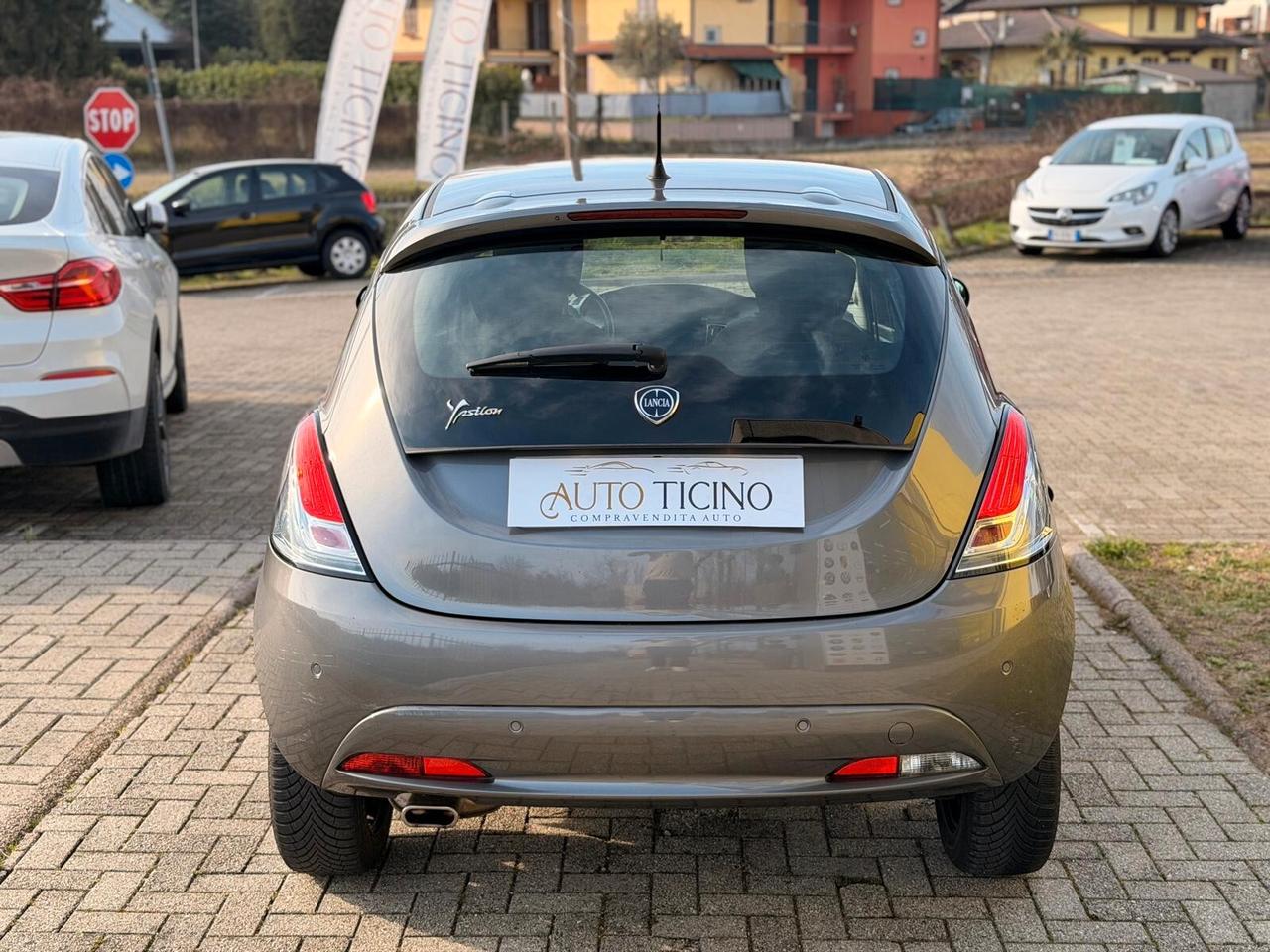 Lancia Ypsilon 1.2 69 CV 5 porte S&S Platinum