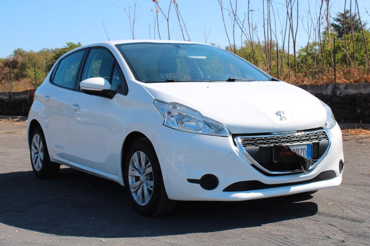 Peugeot 208 1.4 HDi 68 CV 5 porte Access