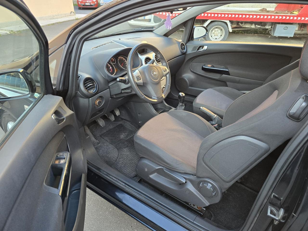 Opel corsa 1.2 benz perfetta neopatentati possibilita 12 mesi garanzia