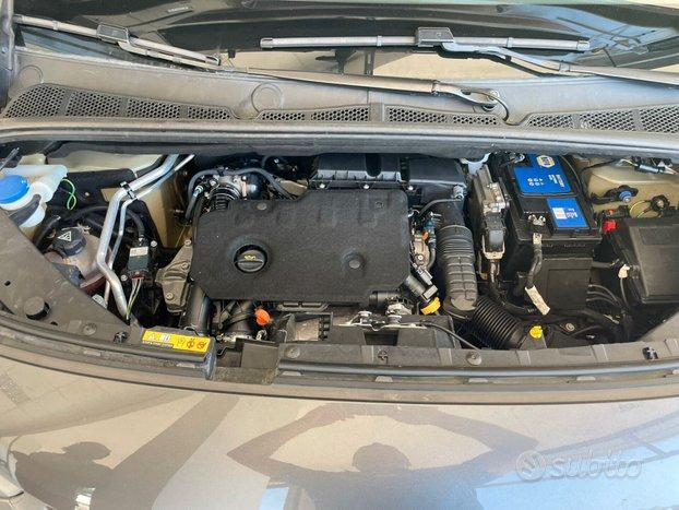 Opel Combo TRASPORTO DISABILI PIANALE RIBASSATO