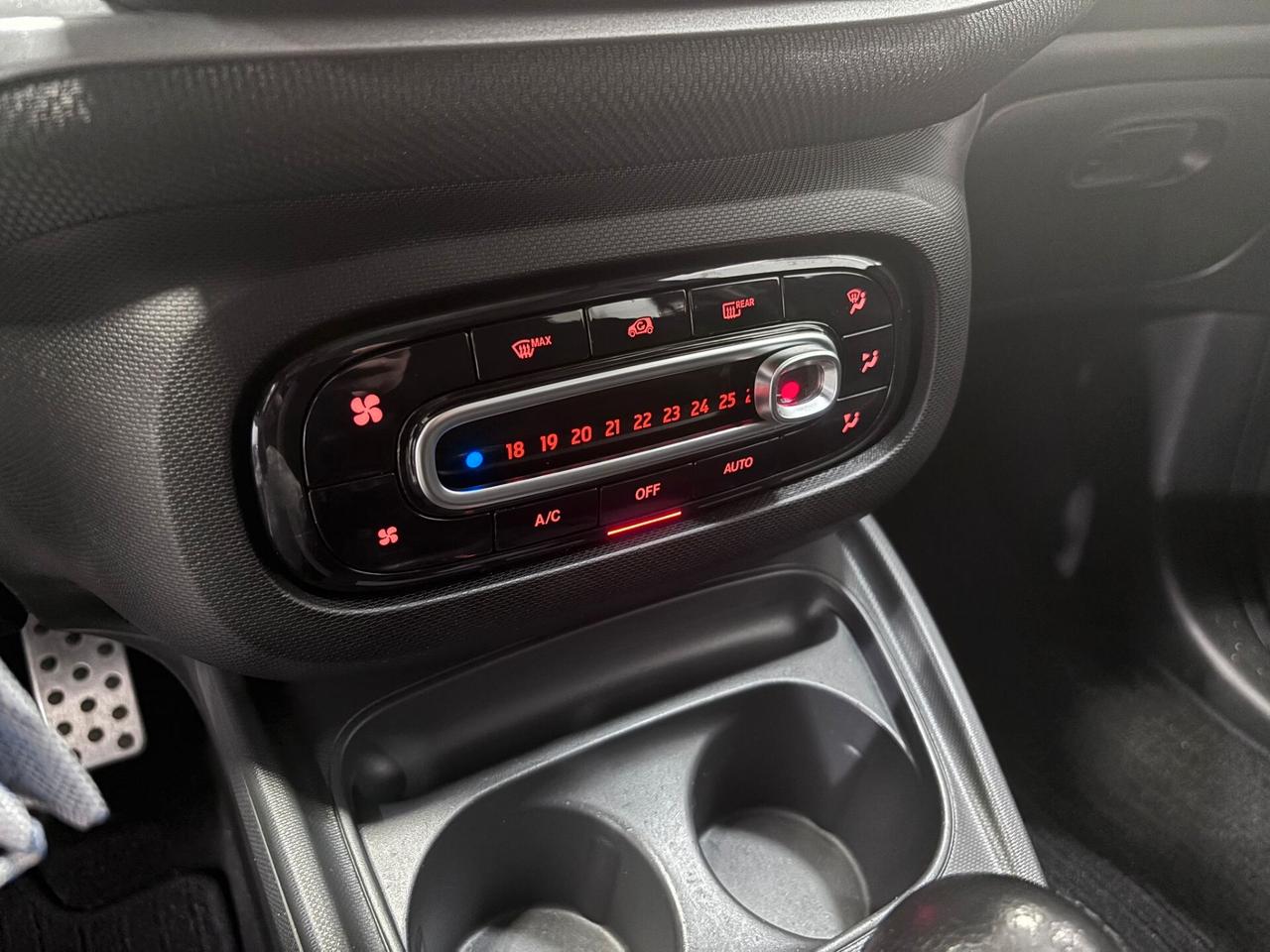 SMART FORFOUR 0.9 TWINAMIC TURBO PASSION TETTO-LED