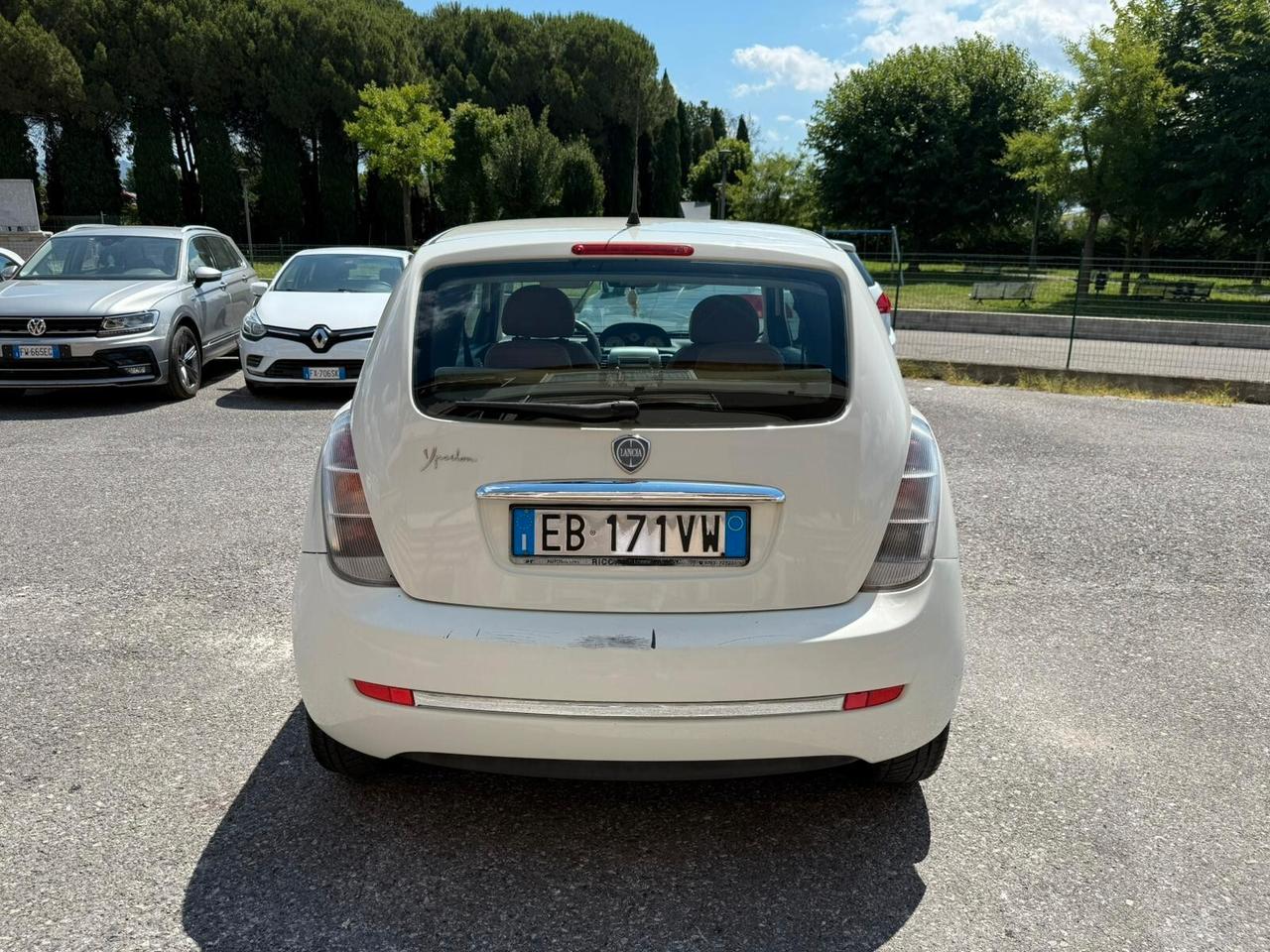 Lancia Ypsilon 1.3 MJT 75 CV Argento