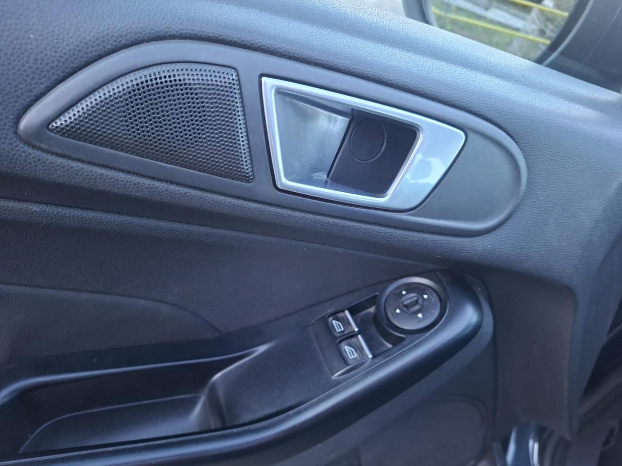 Ford Fiesta 1.5 dci 75 cavalli unico proprietario garantita 12 mesi