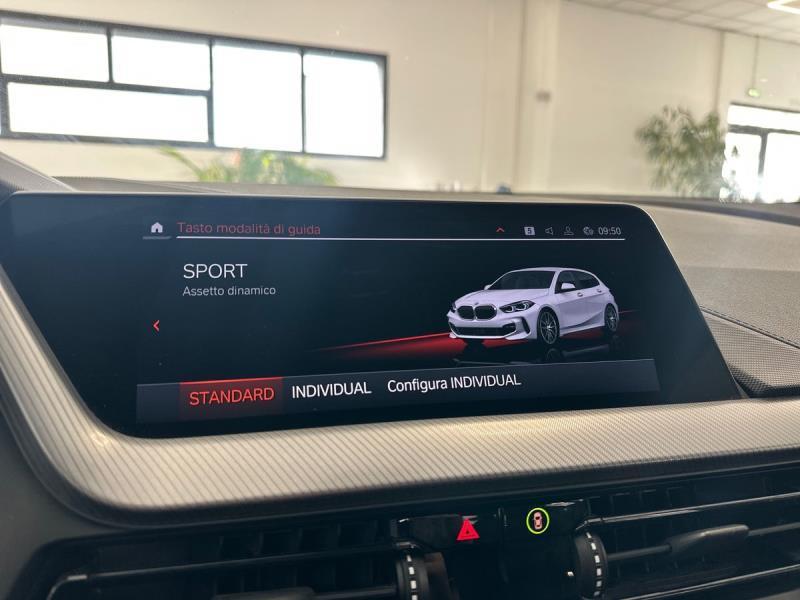 BMW Serie 1 5 Porte 116 d SCR Msport DCT