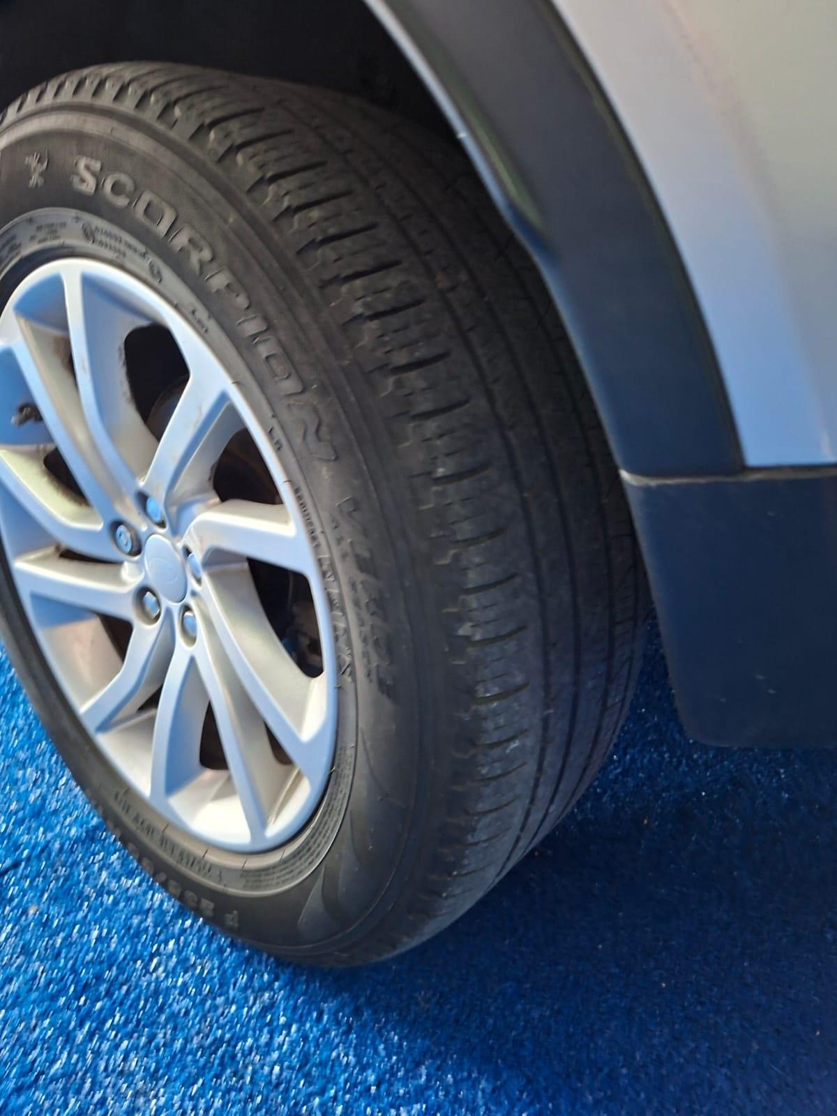 Land Rover Discovery Sport 7 posti cambio manuale full