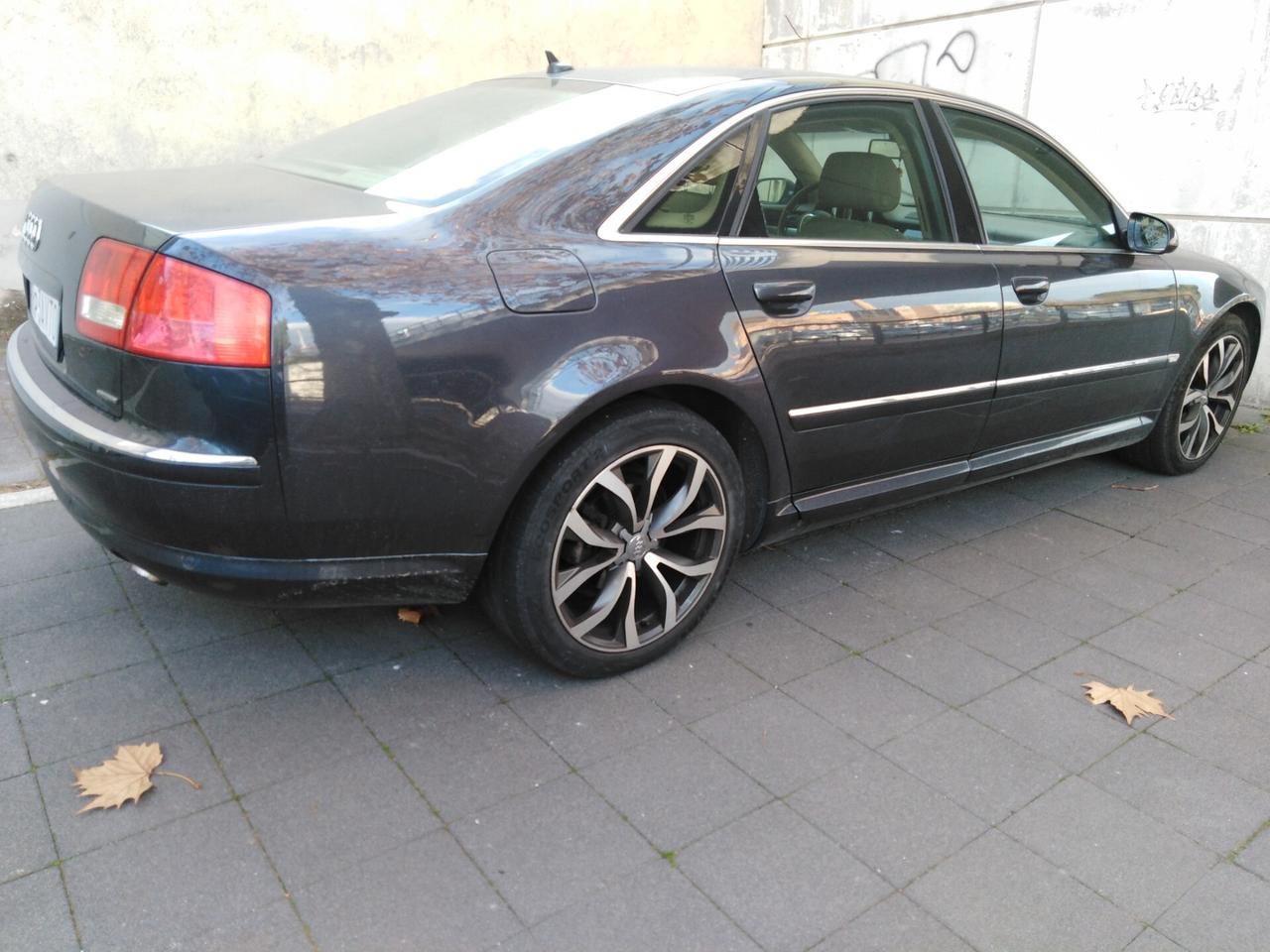 Audi A8 3.0 V6 TDI F.AP. quattro tiptronic