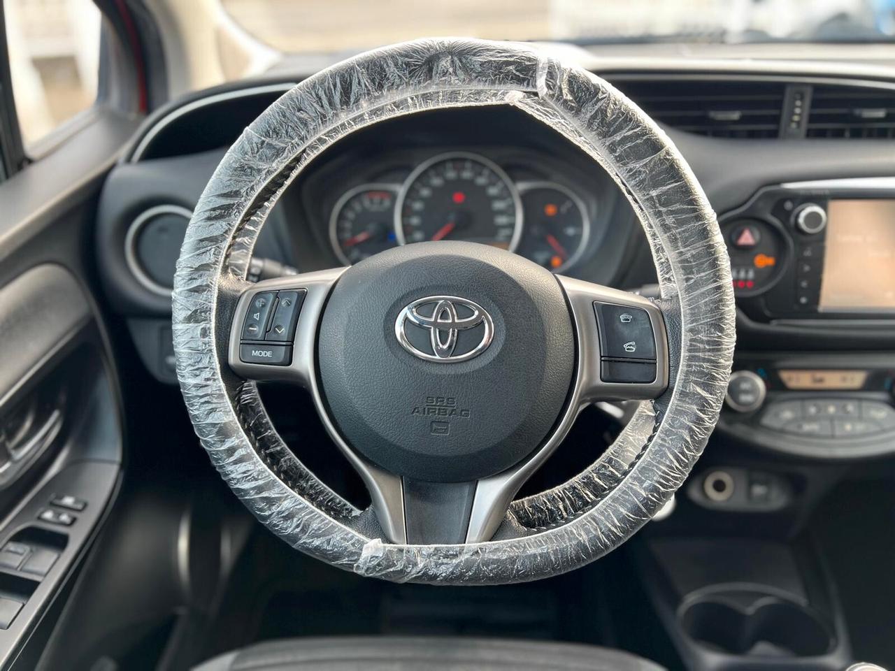 Toyota Yaris 1.0 5 porte Lounge