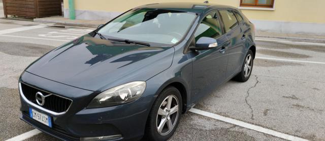 VOLVO V40 D2 Business
