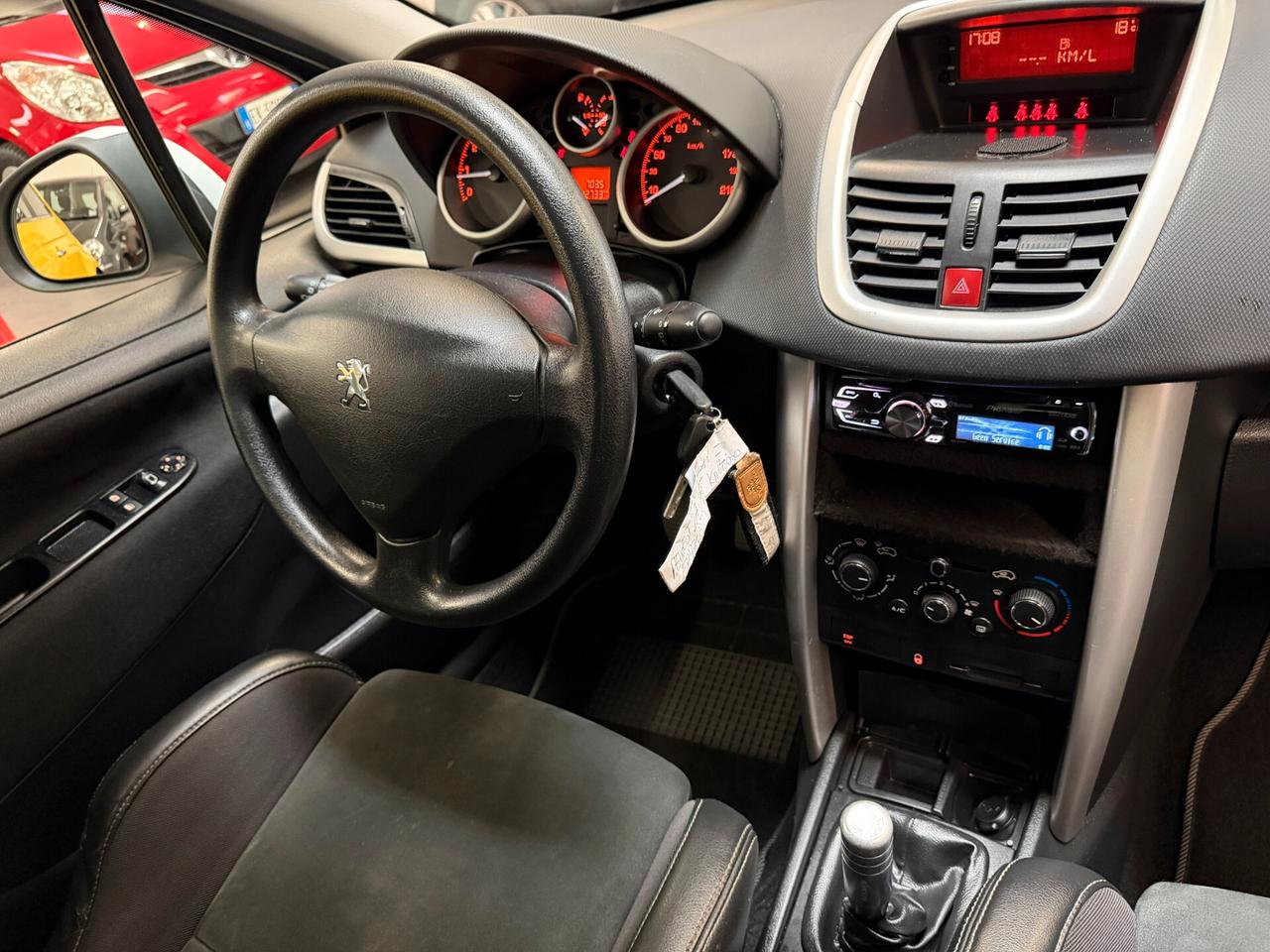 Peugeot 207 1.4 8V 75CV 5p. Active