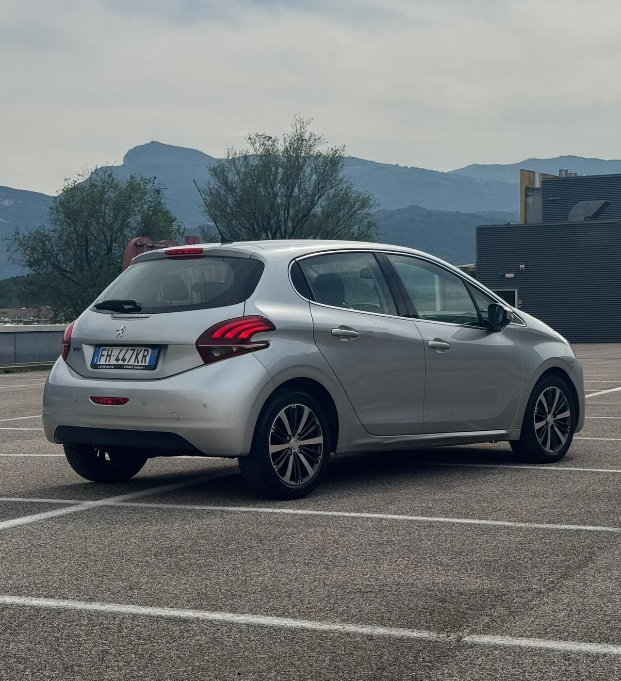 Peugeot 208 BlueHDi 5p Allure Neopatentati 2017