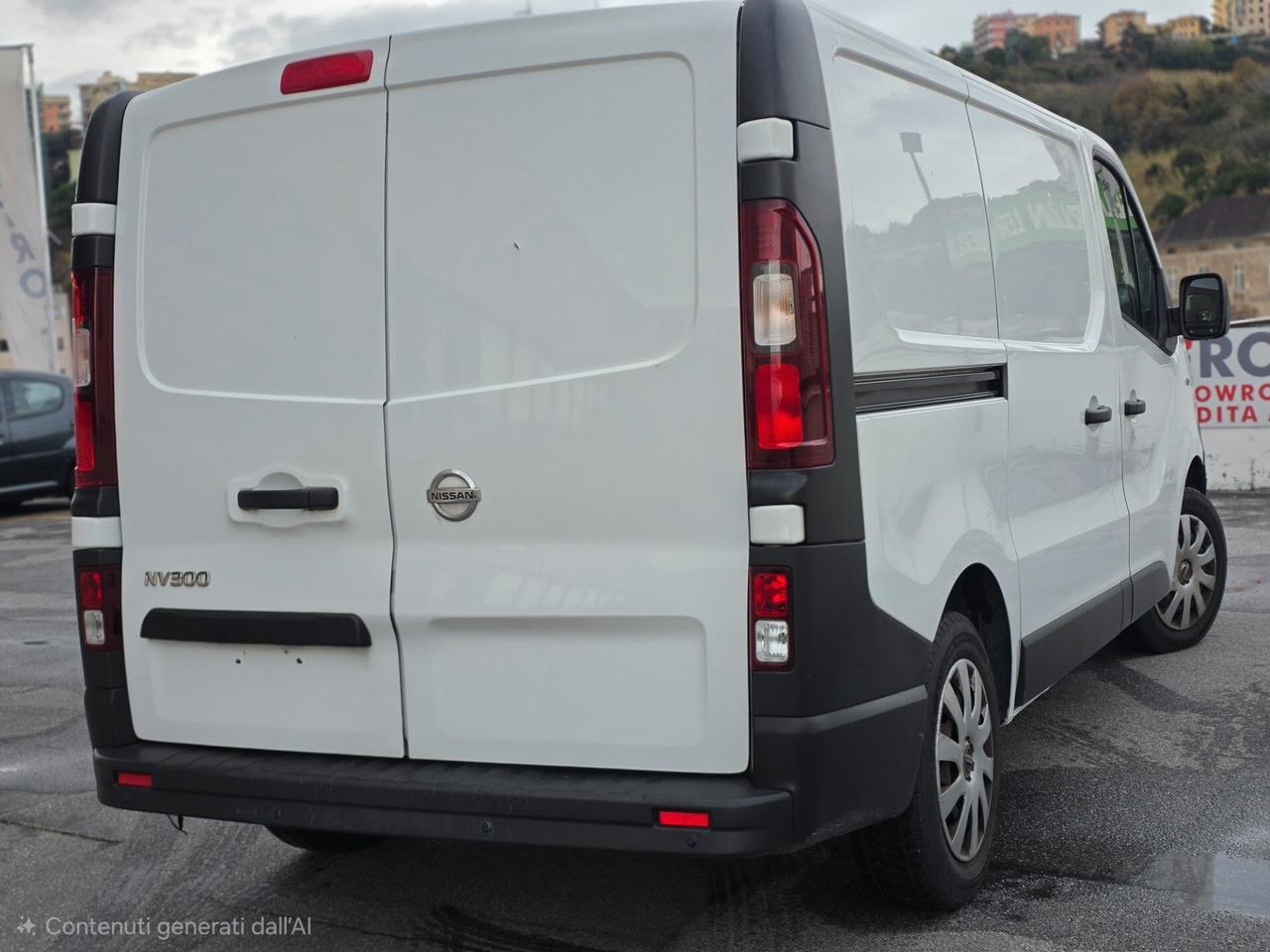 Nissan NV300 27 2.0 dCi 120CV PC-TN Van