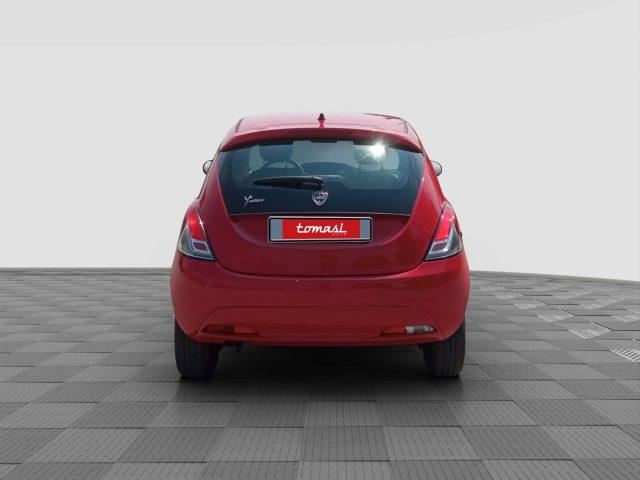 LANCIA Ypsilon Ypsilon 1.2 69 CV 5 porte Silver