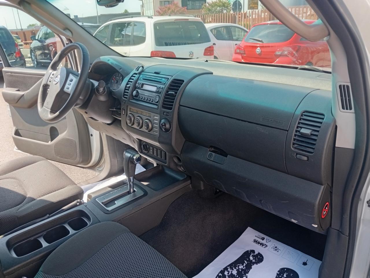 Nissan Navara 2.5 dCi 4 porte Double Cab
