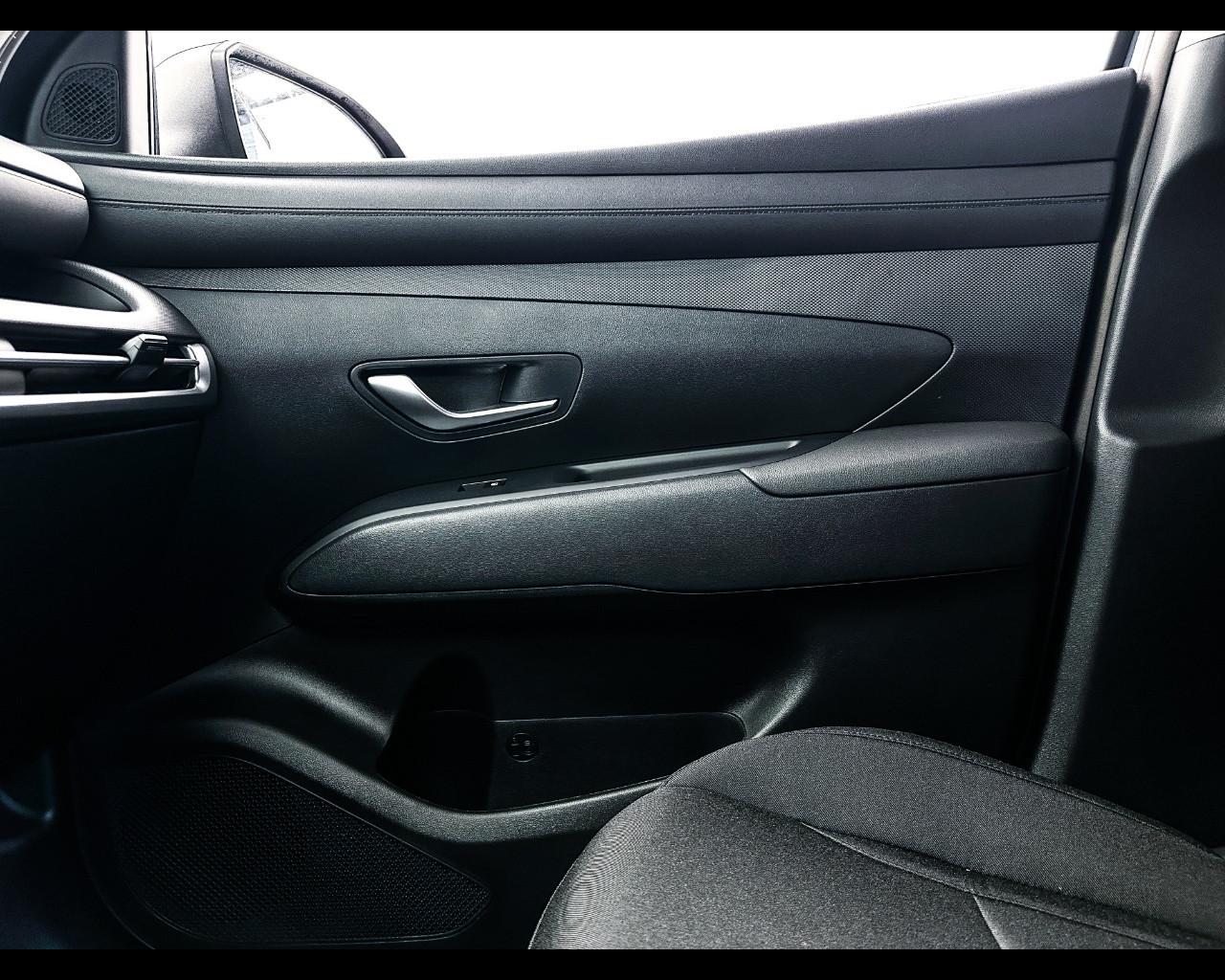 HYUNDAI TUCSON PE 1.6TGDI MT 48V BUSINESS