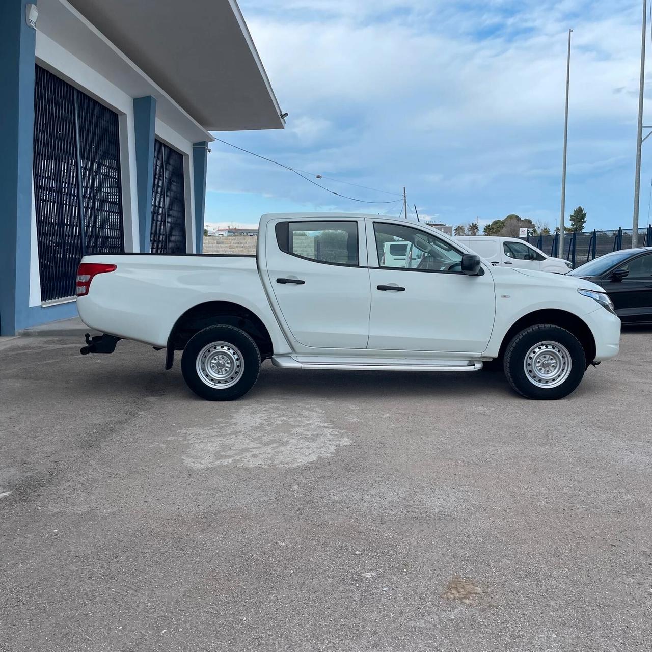 Mitsubishi L200 2.4 DI-D/154CV Double Cab Invite