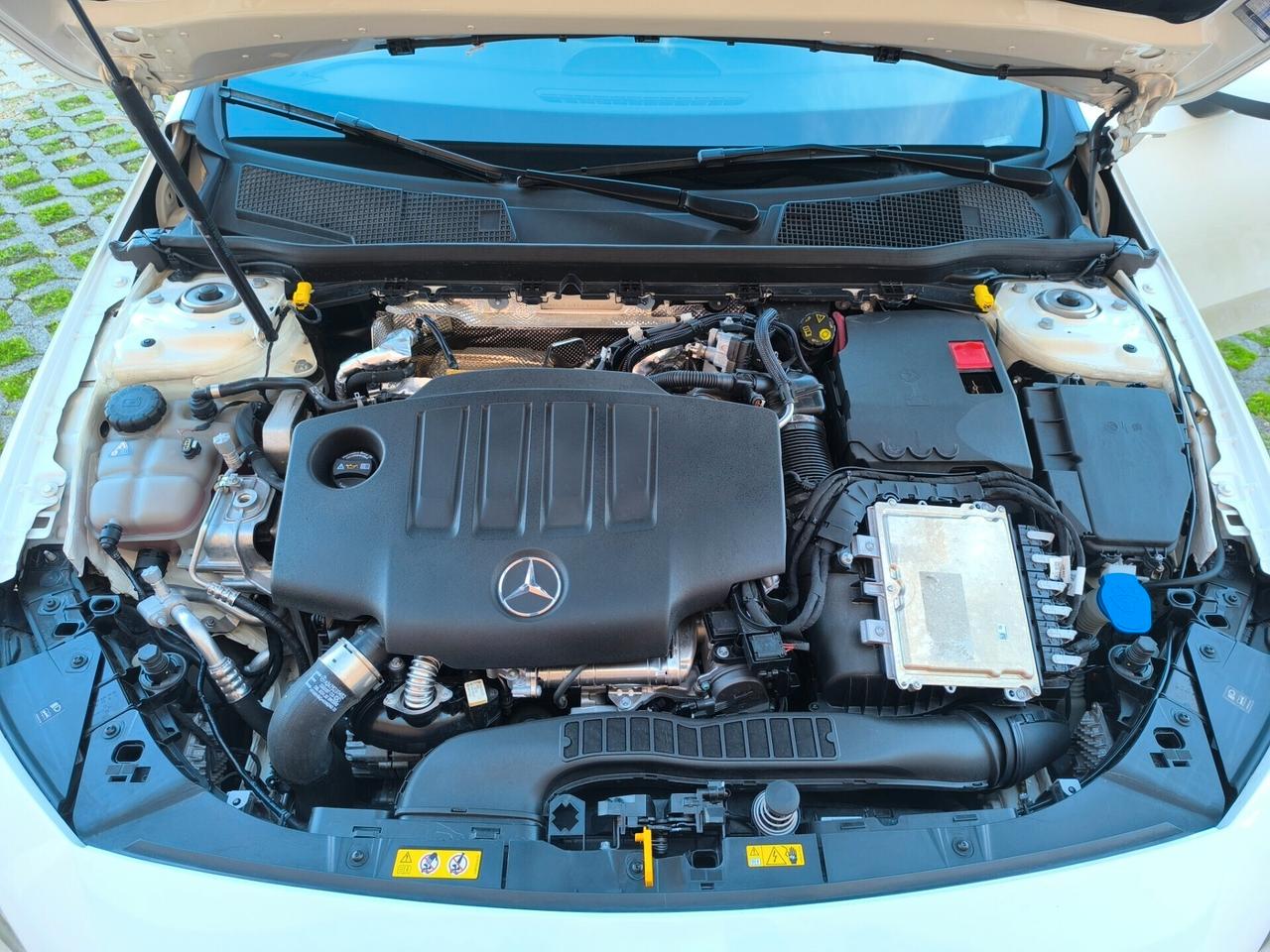 Mercedes-benz A 180 d Automatic AMG Line Premium Plus