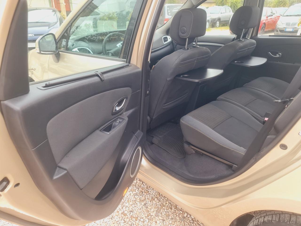 Renault Scenic Scénic X-Mod 1.5 dCi 110CV Dynamique