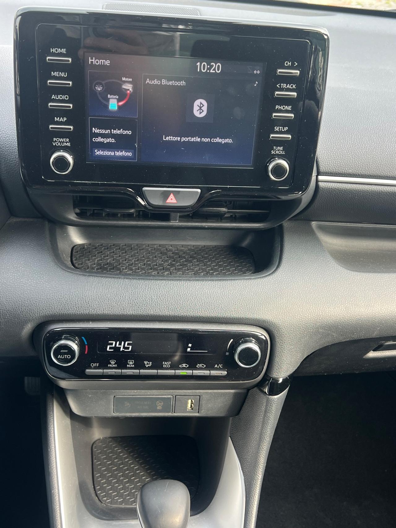 Toyota Yaris 1.5 Hybrid 5 porte Business FINANZIABILE