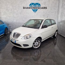 Lancia Ypsilon 1.3 MJT 75 CV Unyca