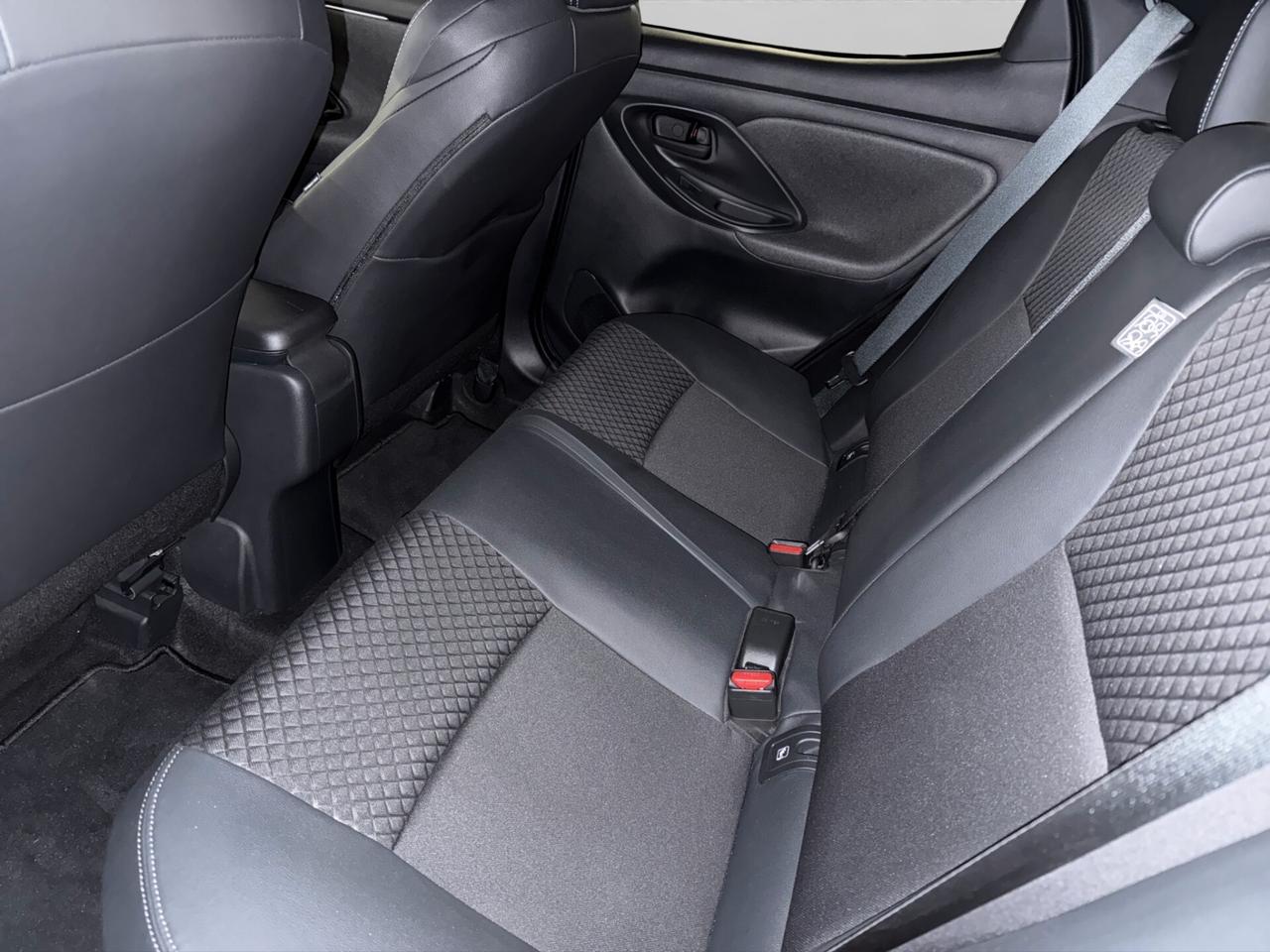 Toyota Yaris 1.5 Hybrid 5 porte Lounge