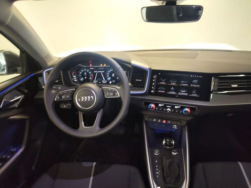Audi A1 A1 allstreet 30 1.0 tfsi Identity Contrast 116cv s tronic