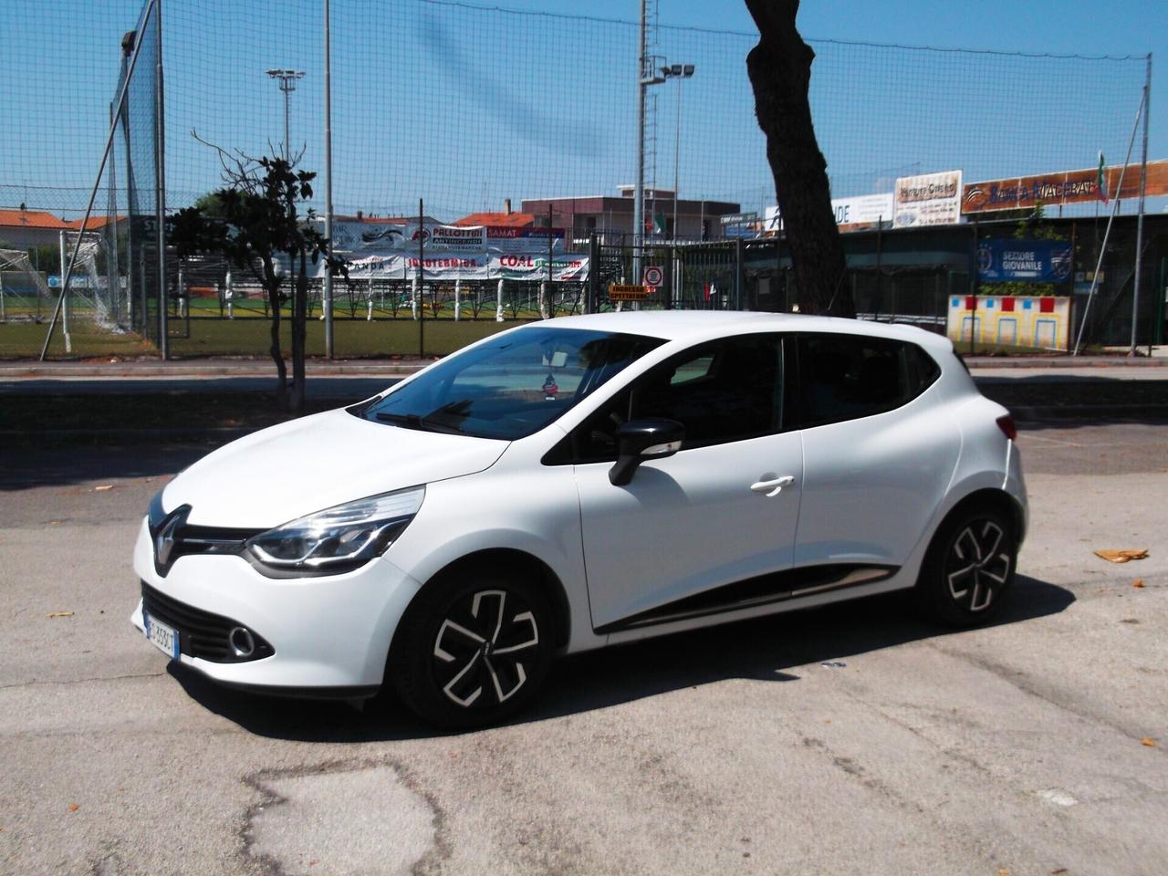Renault Clio 1.2 GPL 5P. casa madre 2013
