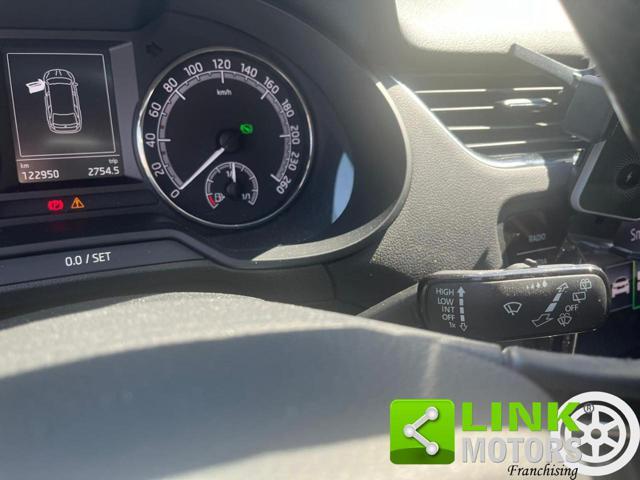 SKODA Octavia 1.6 TDI SCR 115 CV DSG Wagon Executive