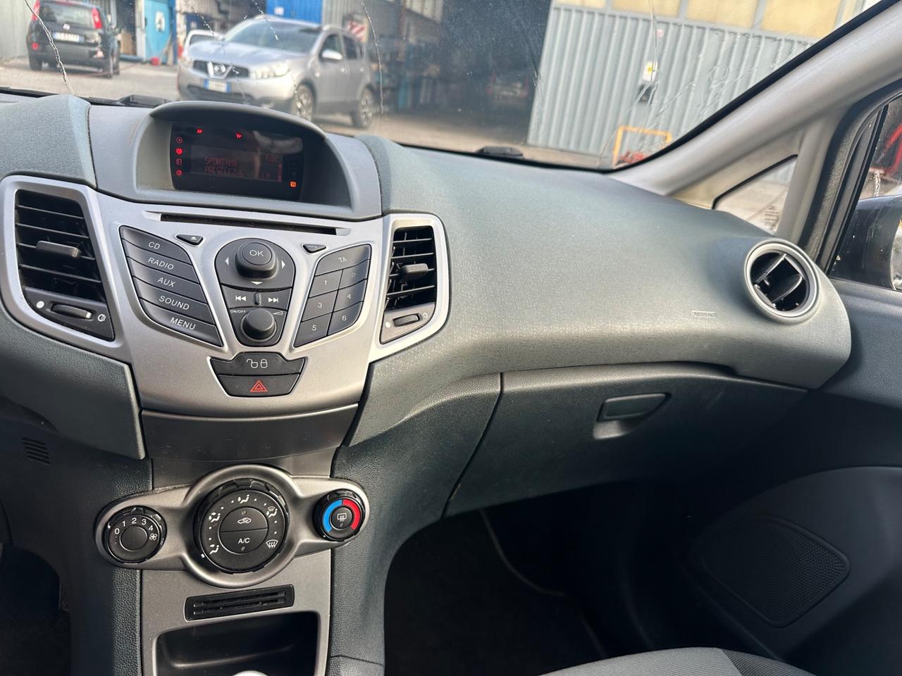 Ford Fiesta 1.2 82CV 3 porte Titanium