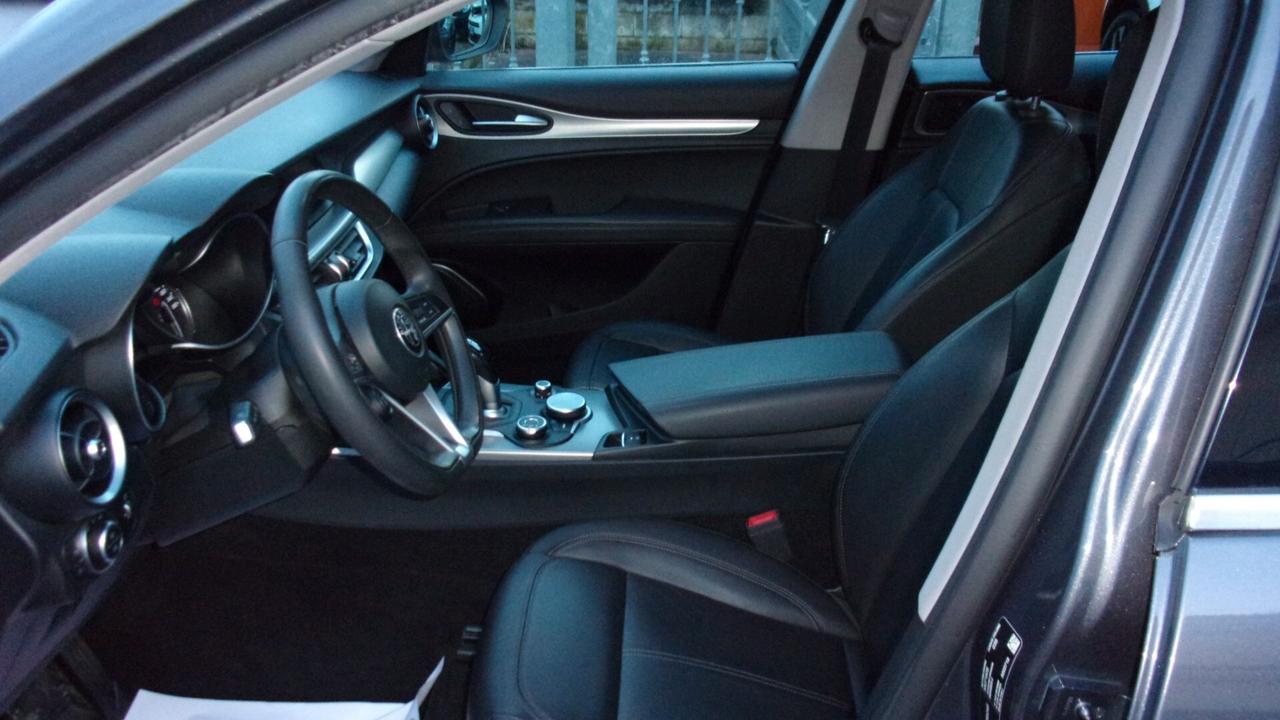 Alfa Romeo Stelvio 2.2 Turbodiesel 210 CV AT8 Q4 Executive