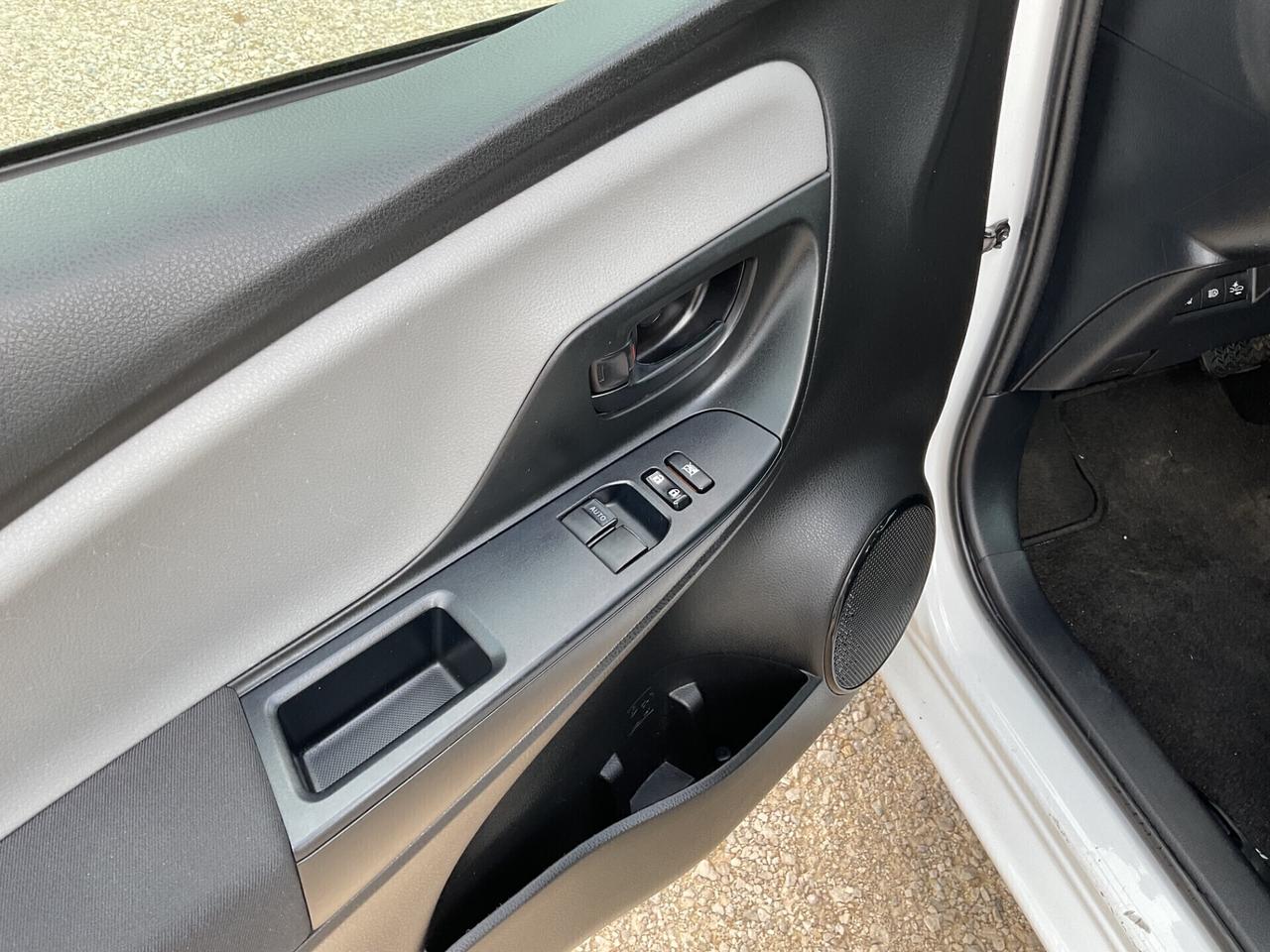 Toyota Yaris 1.5 Hybrid 5 porte Active