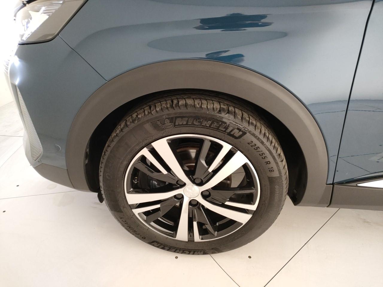 PEUGEOT 3008 1.2 hybrid 48V GT 136cv e-dcs6