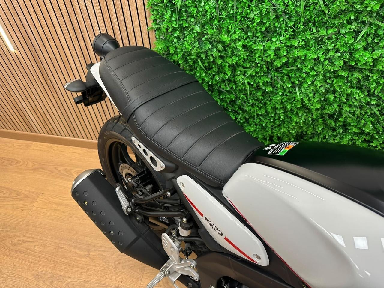 YAMAHA XSR 125 NUOVA - OFFERTA 2026 FINANZIABILE