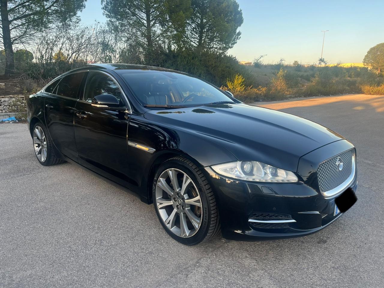 Jaguar XJ 3.0D V6 Premium Luxury - 2012