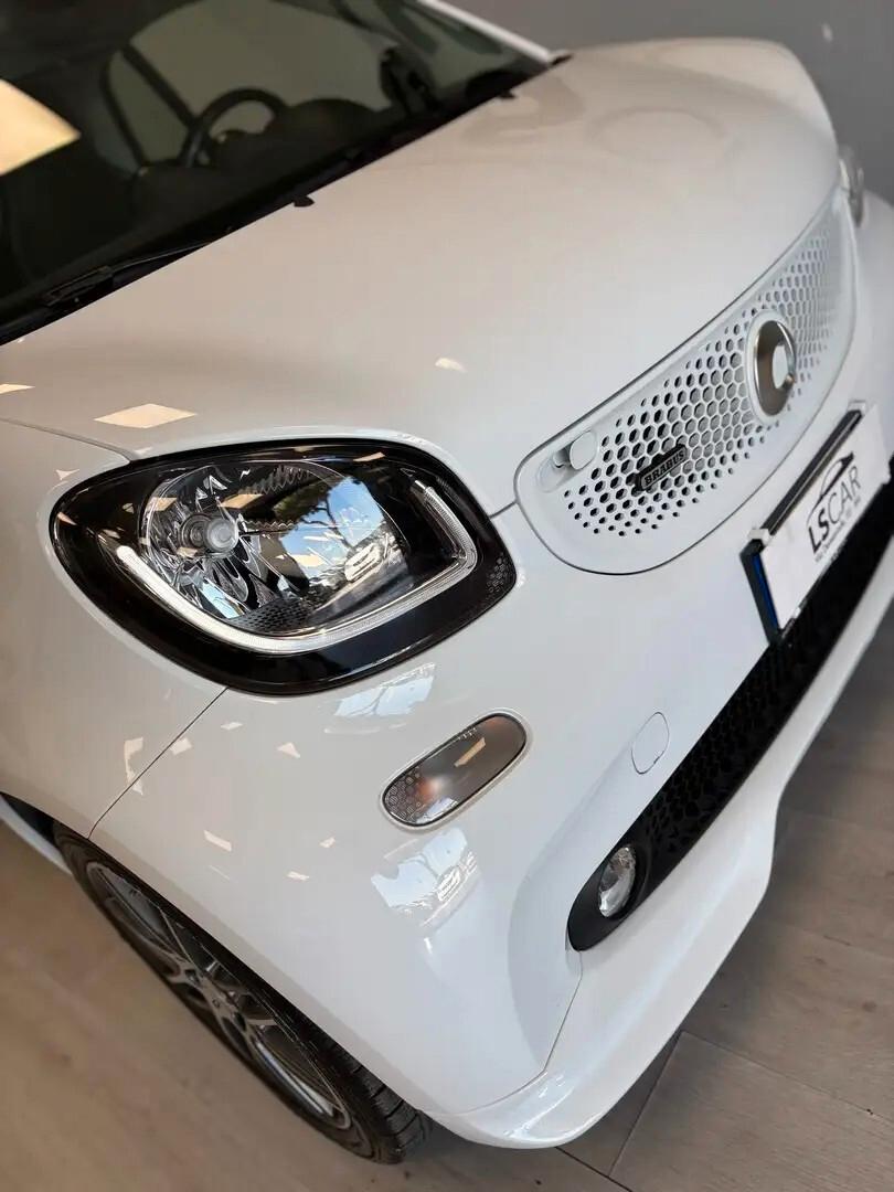 smart forTwo 0.9 t Brabus Xclusive 109Cv-Unipro-Promofinanziamento