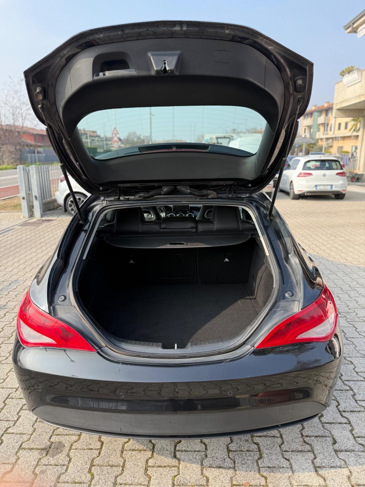 Mercedes-benz CLA 180 d Automatic Premium